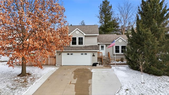 2023 Lynncrest Drive, Coralville, IA 52241