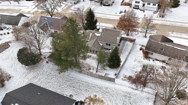 2023 Lynncrest Drive, Coralville, IA 52241