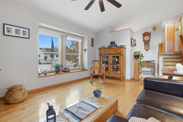 2023 Lynncrest Drive, Coralville, IA 52241