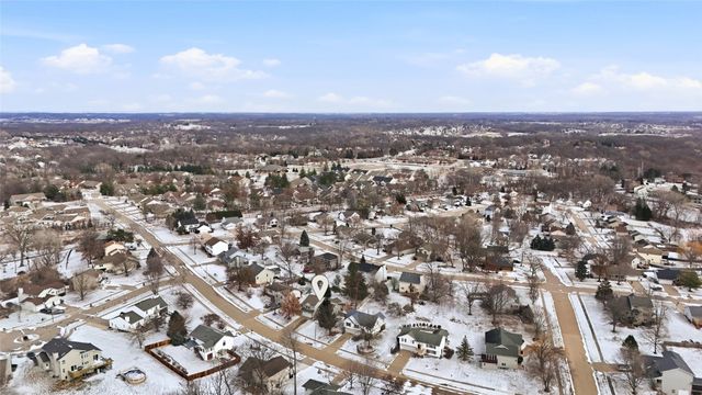 2023 Lynncrest Drive, Coralville, IA 52241