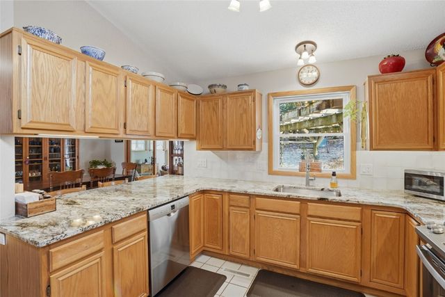 2023 Lynncrest Drive, Coralville, IA 52241