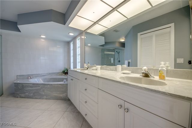 3461 Clubview DR, North Fort Myers, FL 33917