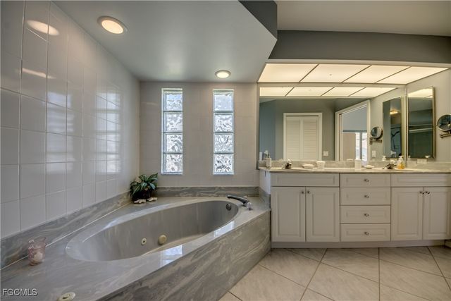 3461 Clubview DR, North Fort Myers, FL 33917