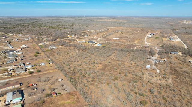 3991 Barth RD, Lockhart, TX 78644