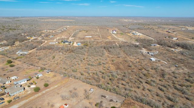 3991 Barth RD, Lockhart, TX 78644