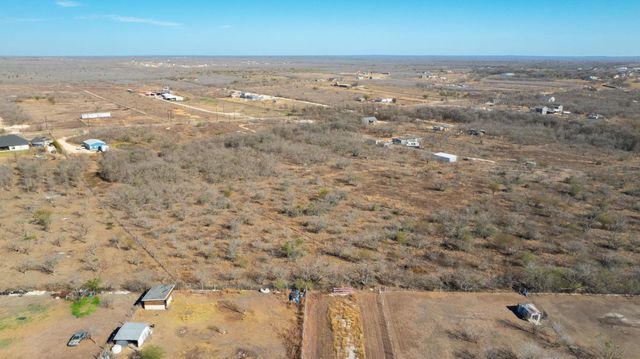 3991 Barth RD, Lockhart, TX 78644