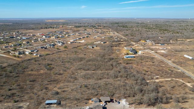3991 Barth RD, Lockhart, TX 78644