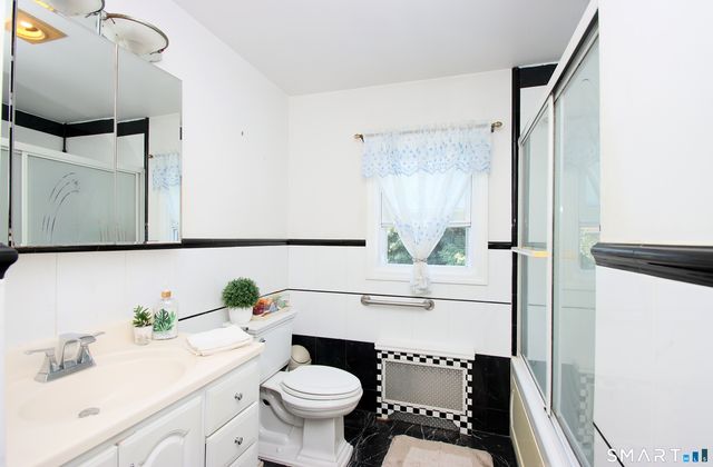 93 George Street, Stamford, CT 06902