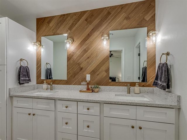 540 E Suera Terrace, Mustang, OK 73064