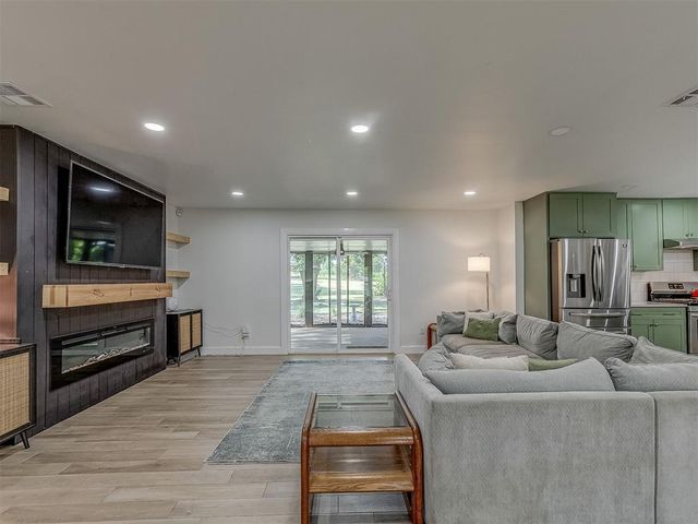 540 E Suera Terrace, Mustang, OK 73064