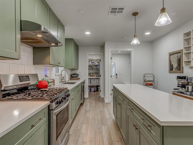 540 E Suera Terrace, Mustang, OK 73064