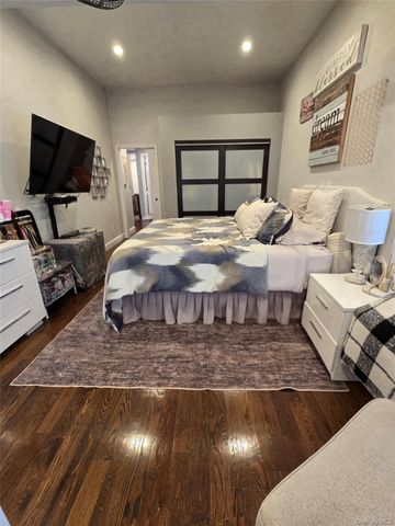 98-08 164th Avenue, Howard Beach, NY 11414