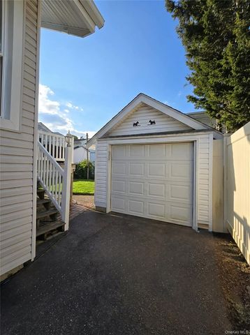 98-08 164th Avenue, Howard Beach, NY 11414