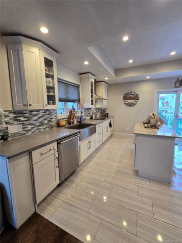 98-08 164th Avenue, Howard Beach, NY 11414