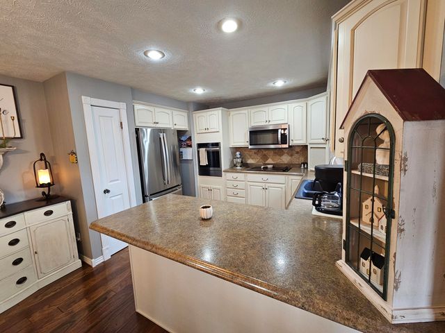 56 Hc 69, Oldfield, MO 65720