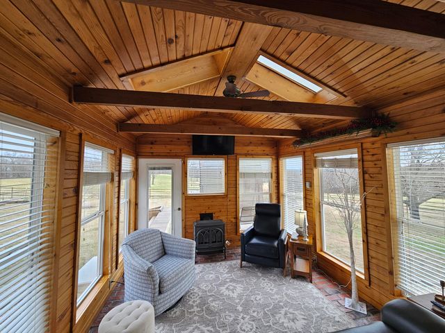 56 Hc 69, Oldfield, MO 65720