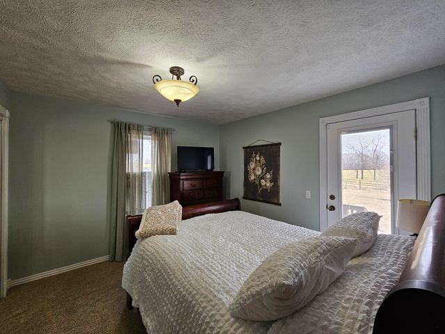 56 Hc 69, Oldfield, MO 65720