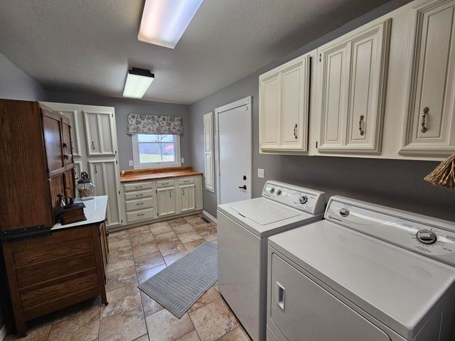 56 Hc 69, Oldfield, MO 65720