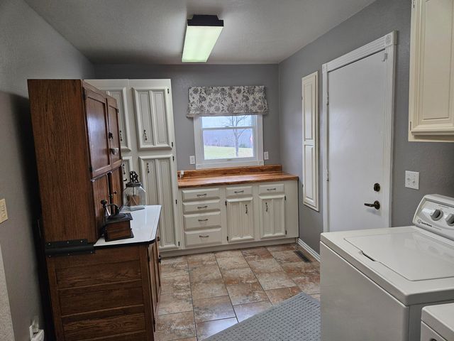 56 Hc 69, Oldfield, MO 65720