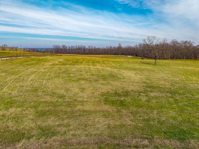 56 Hc 69, Oldfield, MO 65720