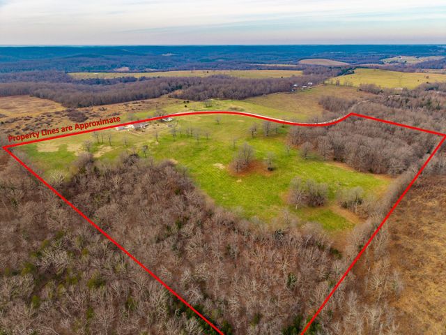 56 Hc 69, Oldfield, MO 65720