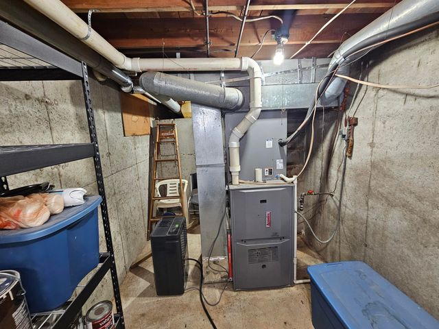 56 Hc 69, Oldfield, MO 65720