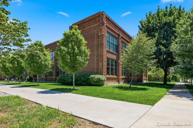 156 W 11th Street 102, Holland, MI 49423