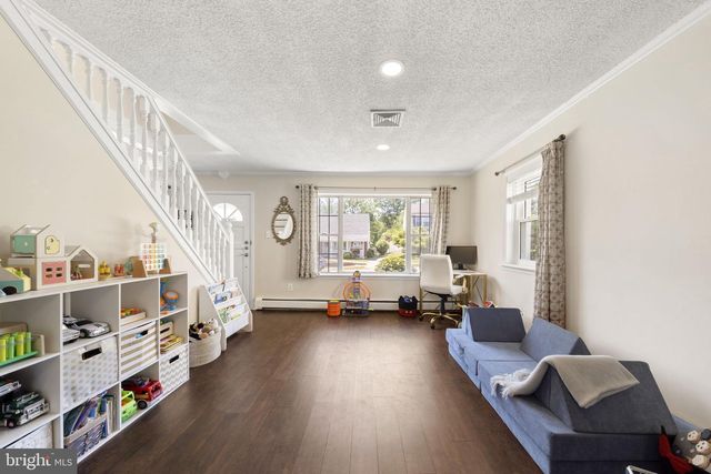 373 LEROY ST, Philadelphia, PA 19128