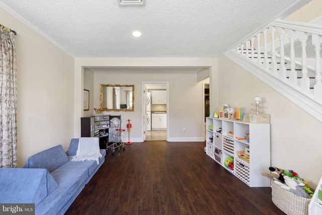 373 LEROY ST, Philadelphia, PA 19128