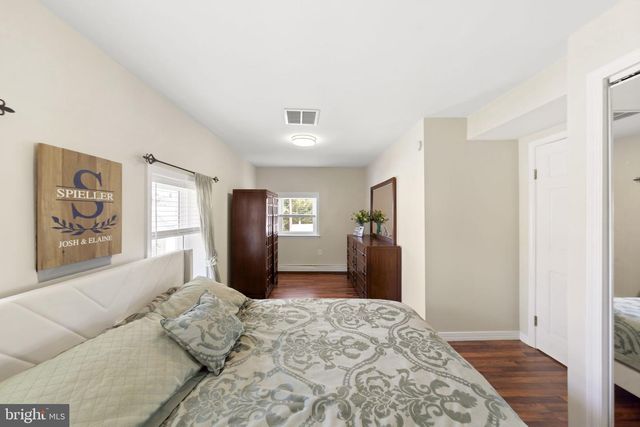 373 LEROY ST, Philadelphia, PA 19128
