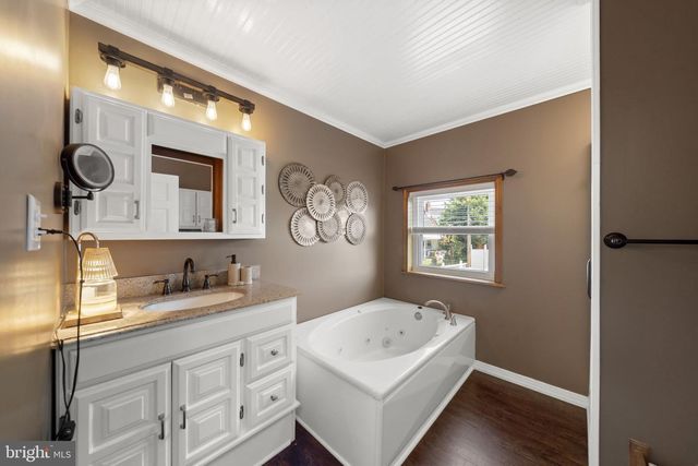 373 LEROY ST, Philadelphia, PA 19128