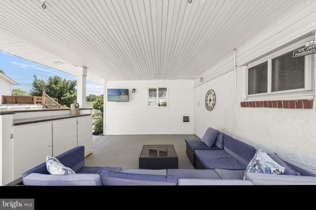 373 LEROY ST, Philadelphia, PA 19128