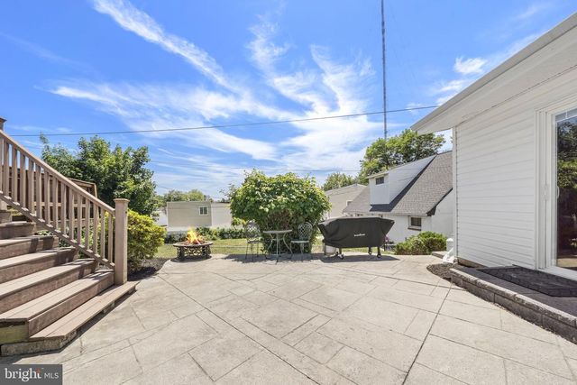 373 LEROY ST, Philadelphia, PA 19128