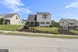373 LEROY ST, Philadelphia, PA 19128