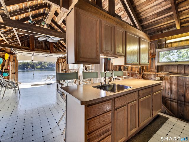 7 Shawandassee Road, Waterford, CT 06385