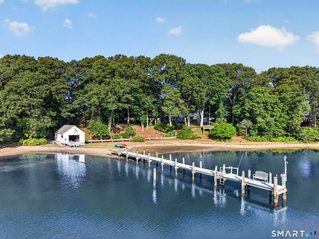 7 Shawandassee Road, Waterford, CT 06385