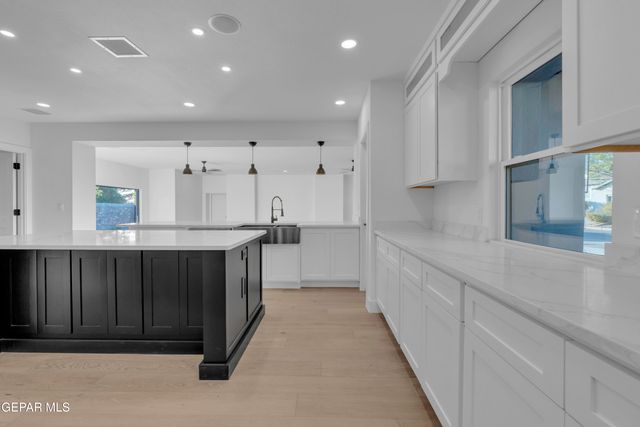 615 BLANCHARD Avenue, El Paso, TX 79902