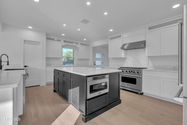 615 BLANCHARD Avenue, El Paso, TX 79902