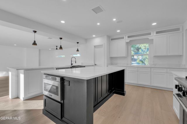 615 BLANCHARD Avenue, El Paso, TX 79902