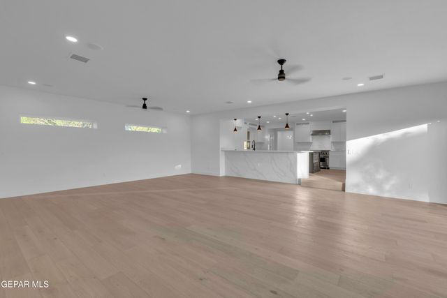 615 BLANCHARD Avenue, El Paso, TX 79902