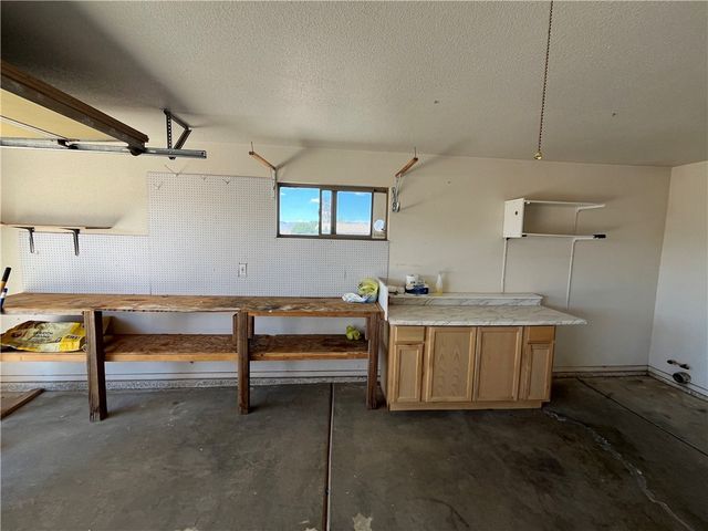 10106 N Concho Drive, Kingman, AZ 86401