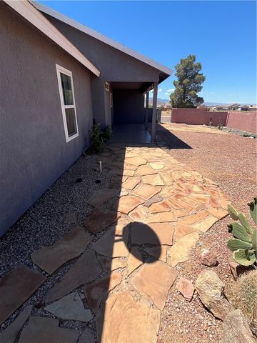 10106 N Concho Drive, Kingman, AZ 86401