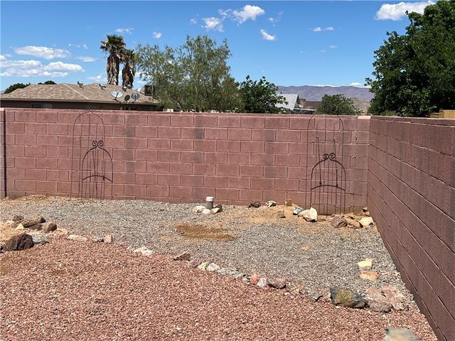 10106 N Concho Drive, Kingman, AZ 86401