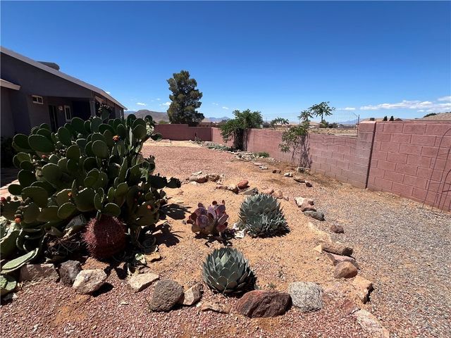 10106 N Concho Drive, Kingman, AZ 86401