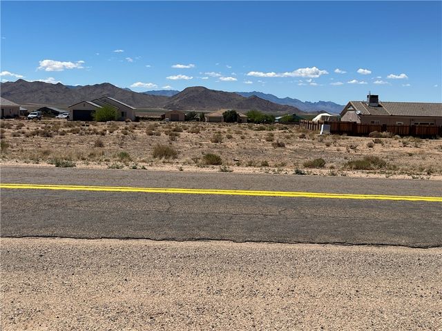 10106 N Concho Drive, Kingman, AZ 86401