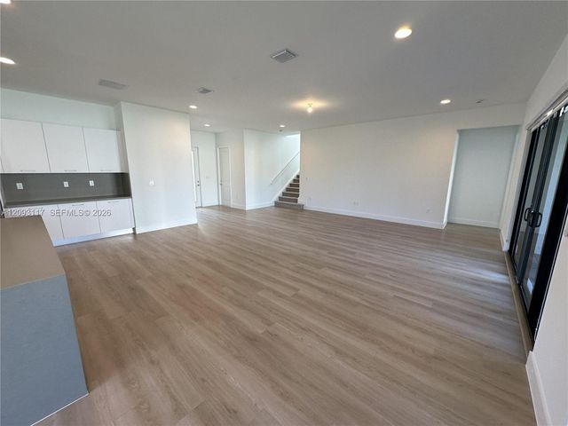 5796 SW 104th Terrace, Cooper City, FL 33328