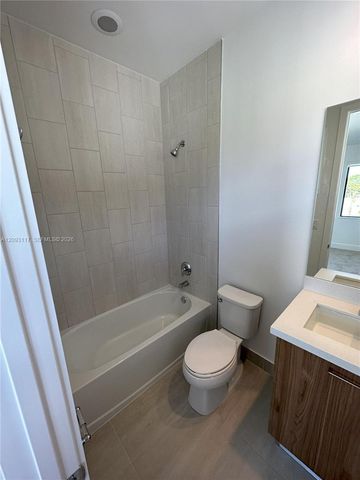 5796 SW 104th Terrace, Cooper City, FL 33328