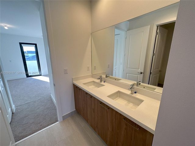 5796 SW 104th Terrace, Cooper City, FL 33328