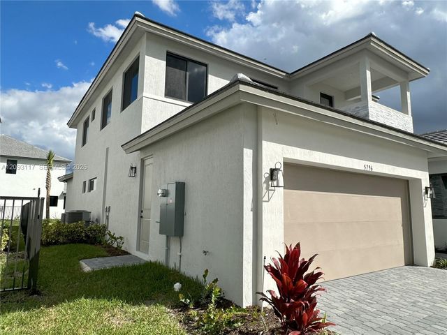 5796 SW 104th Terrace, Cooper City, FL 33328