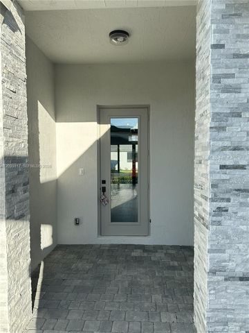 5796 SW 104th Terrace, Cooper City, FL 33328